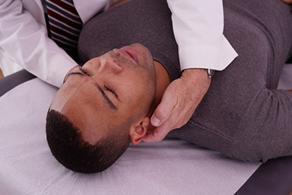 patient being treated for a concussion